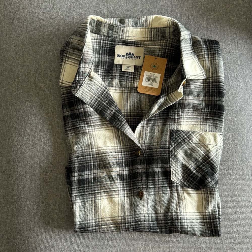 Flannel NWT Northeast Outfitters Women’s Size L